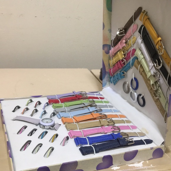 Stylish Interchangeable Kids Watch Set - Picture 5 of 5